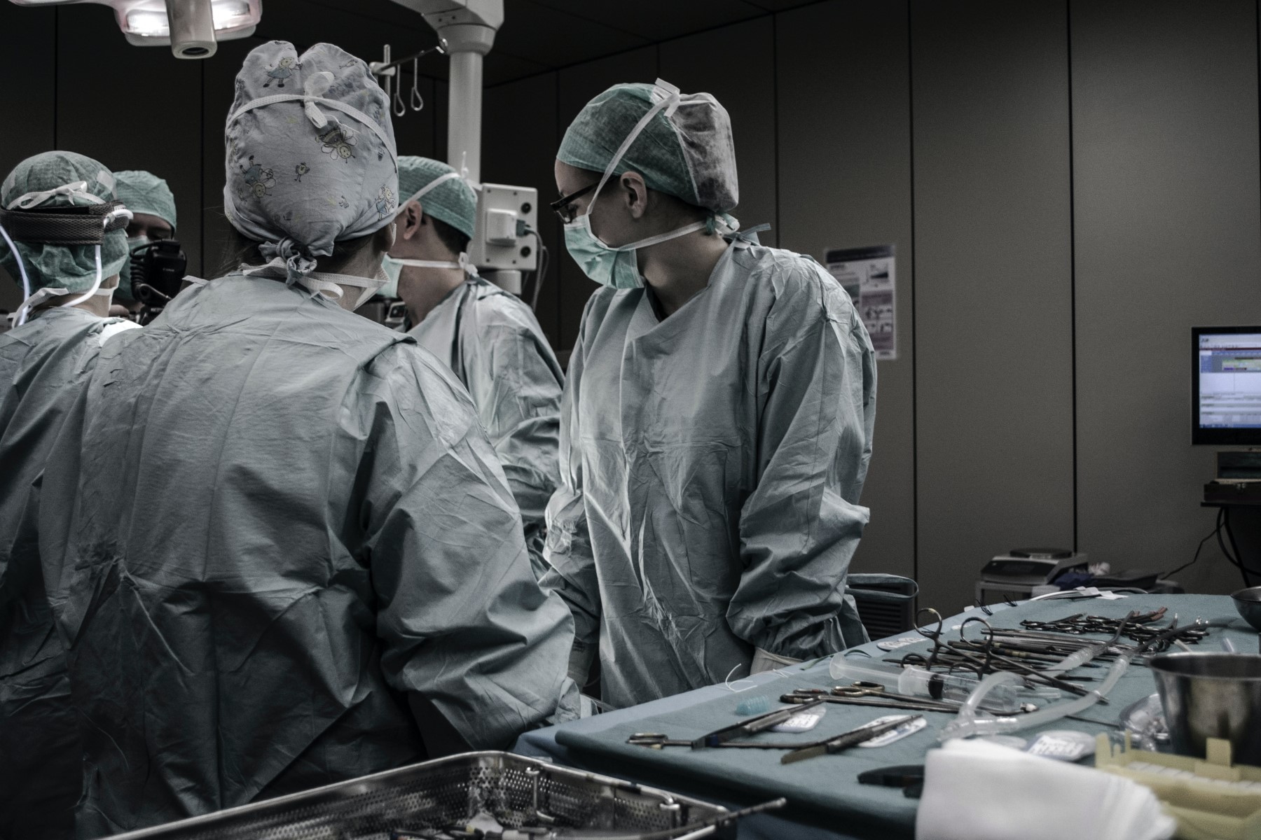 Franța duce lipsă de medici. Medicii români, la mare căutare