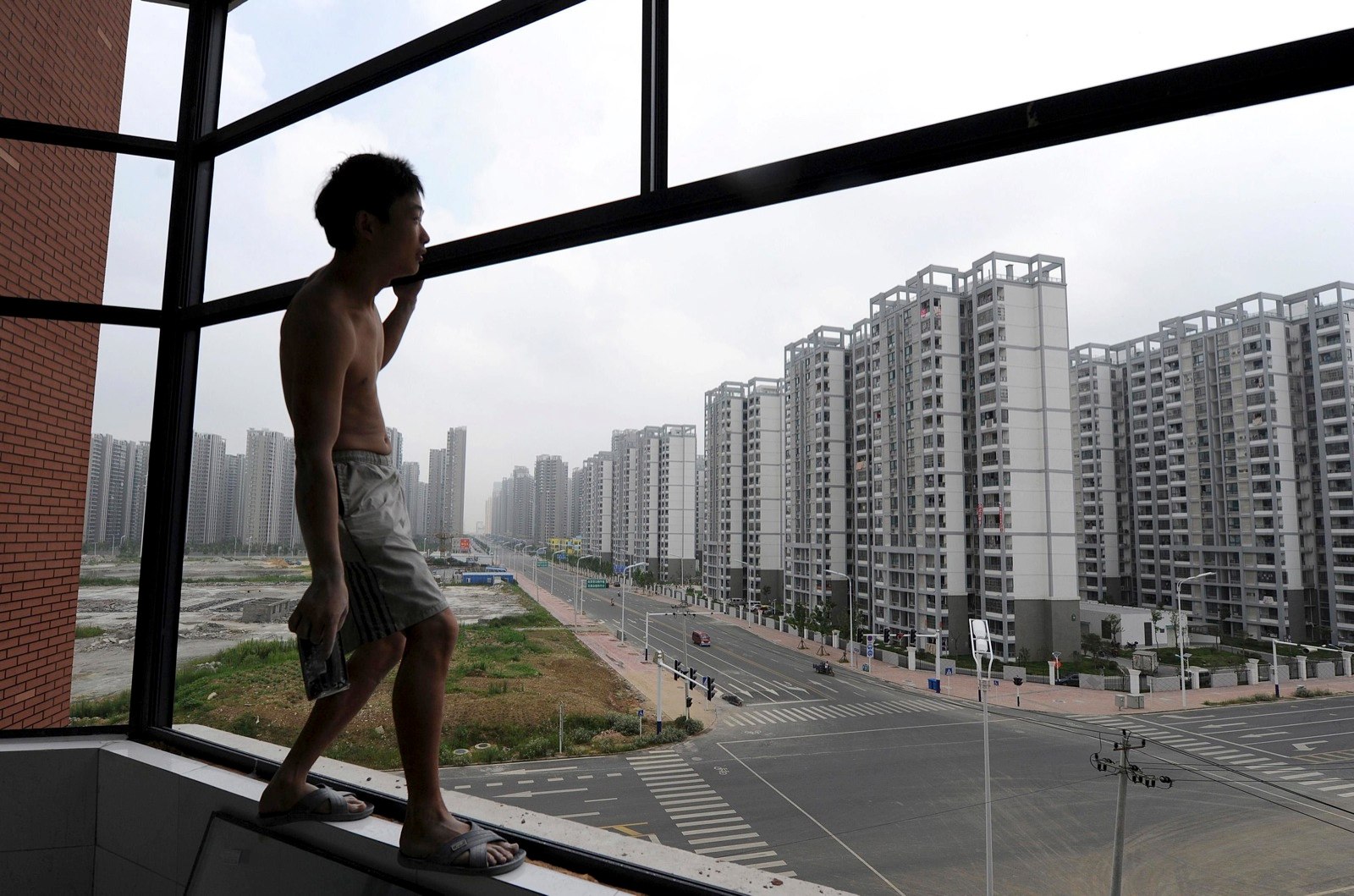 Ministerul Construcțiilor din China a numit sarcina de a stabiliza piața imobiliară dificilă