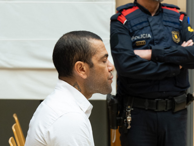 1.000.000 pentru libertatea lui Dani Alves. Cine este fotbalistul care i-a plătit cauțiunea