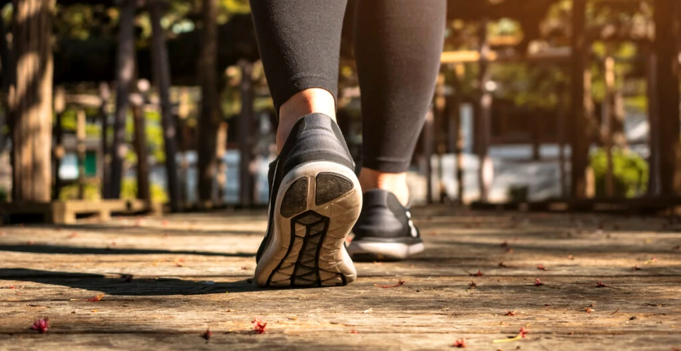 10.000 de pași pe zi scad riscul bolilor de inimă