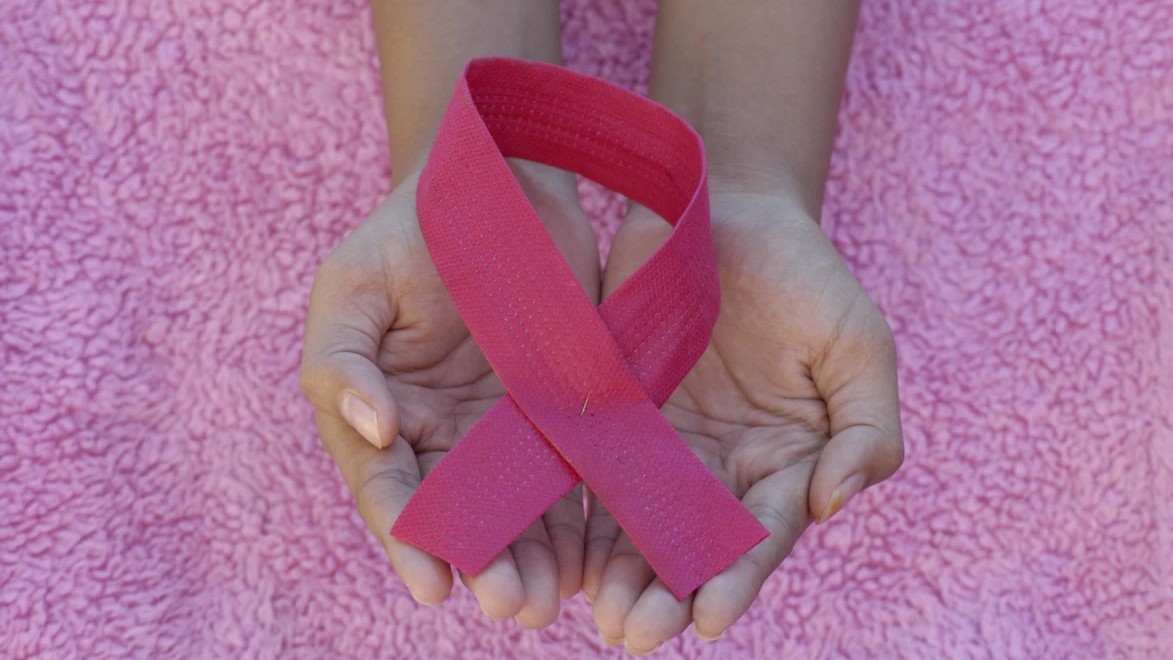 Ce indicii au găsit cercetătorii despre cancer la adulții tineri?