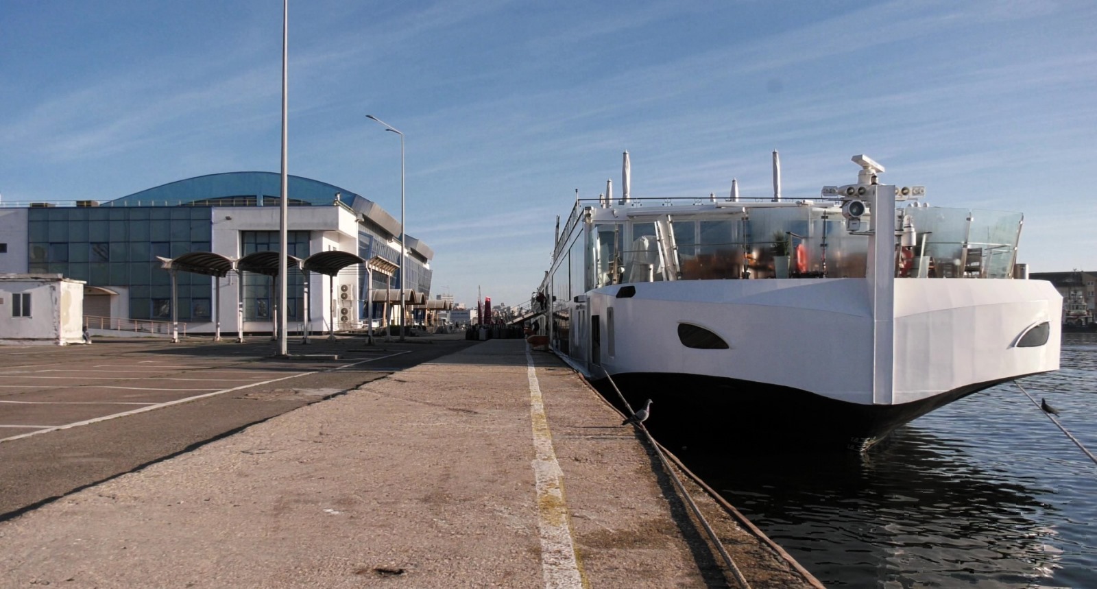 Prima navă de croazieră din acest an a sosit în portul Constanța : Europa FM