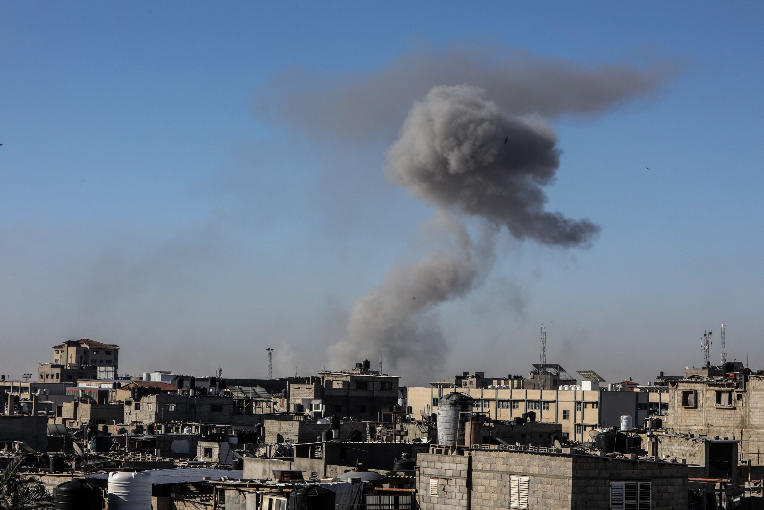 Au început negocierile în Gaza: Hamas așteaptă un prim răspuns din partea Israelului până sâmbătă