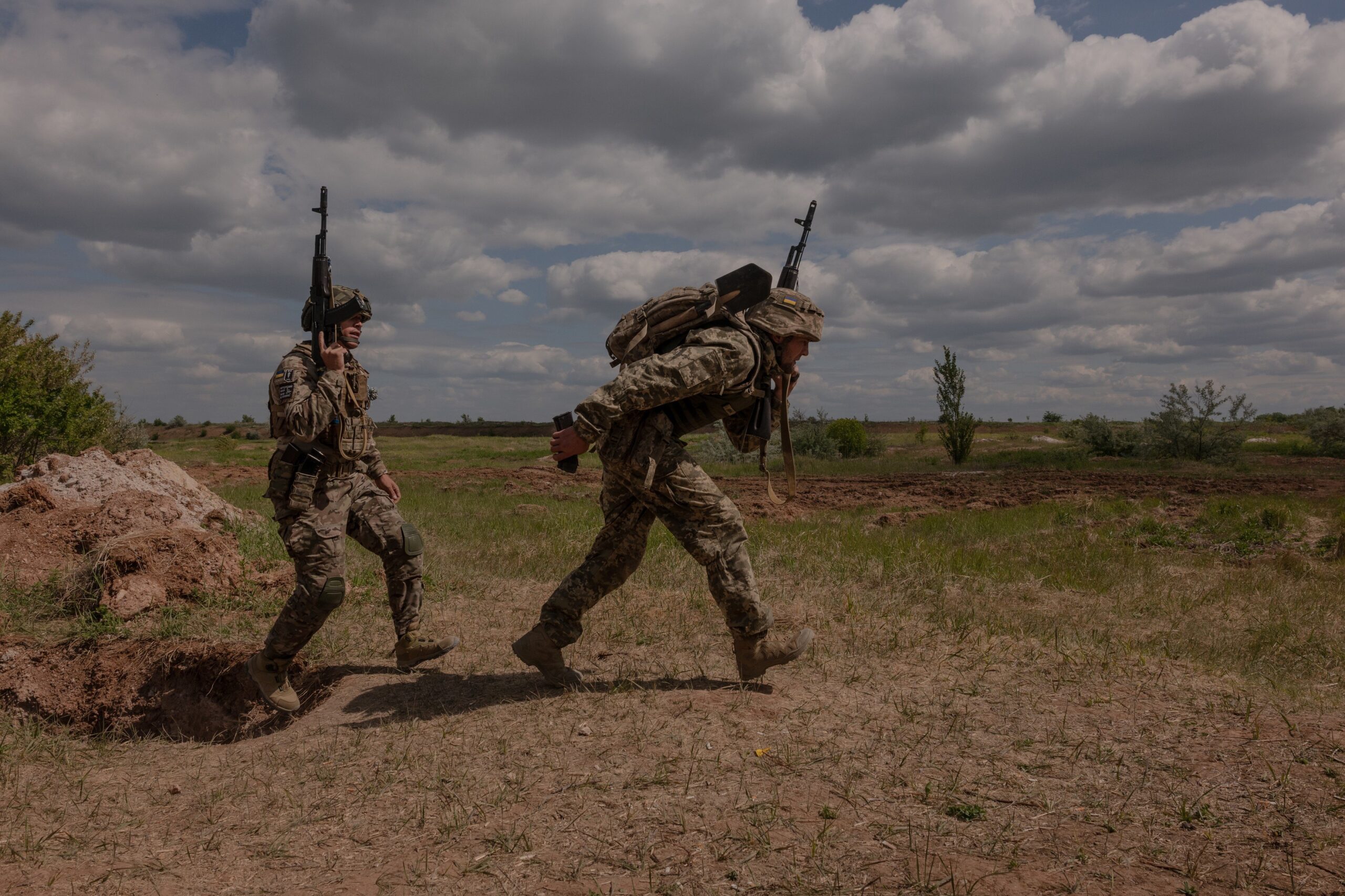 Trimiterea de instructori militari în Ucraina se va întâmpla la un moment dat, spune șeful Statului Major Întrunit al SUA