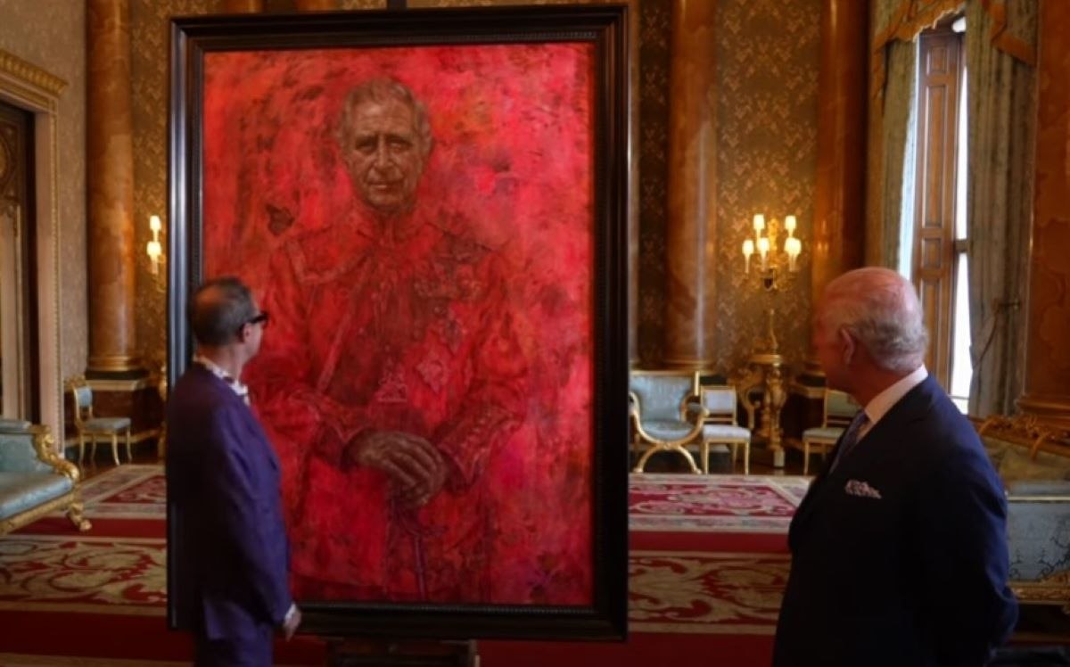 Ce spun criticii de artă despre primul portret oficial al regelui Charles al III-lea. „Aproape că face aluzie la un fel de masacru”
