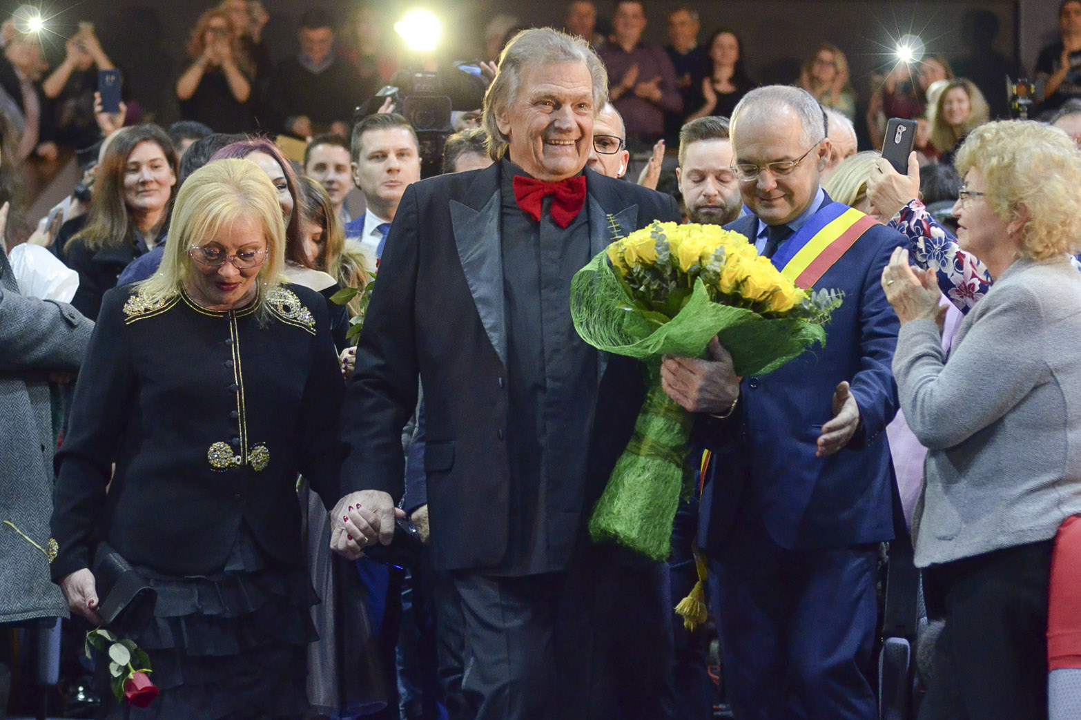 Spitalul de Ortopedie-Traumatologie și TBC Osteoarticular București: Florin Piersic este la ATI, în stare stabilă, după ce i-a fost extrasă proteza de genunchi : Europa FM