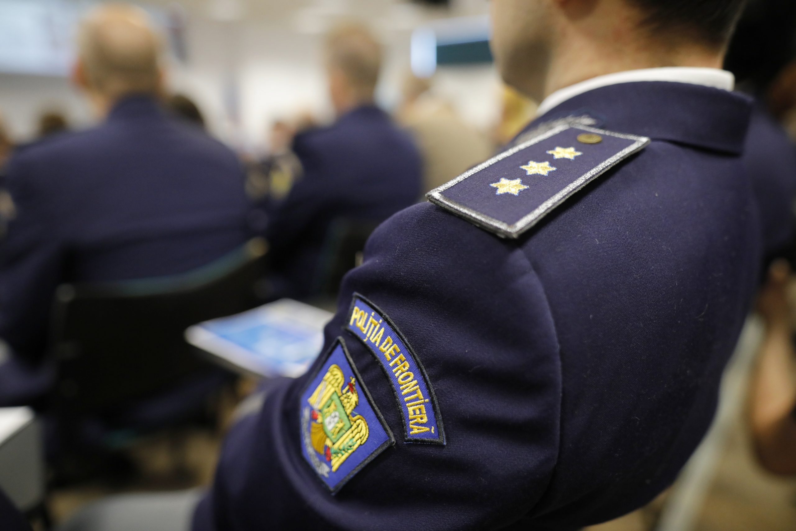 Polițiștii de frontieră maramureșeni au salvat un ucrainean care încerca să treacă înot râul Tisa pentu a ajunge în România : Europa FM