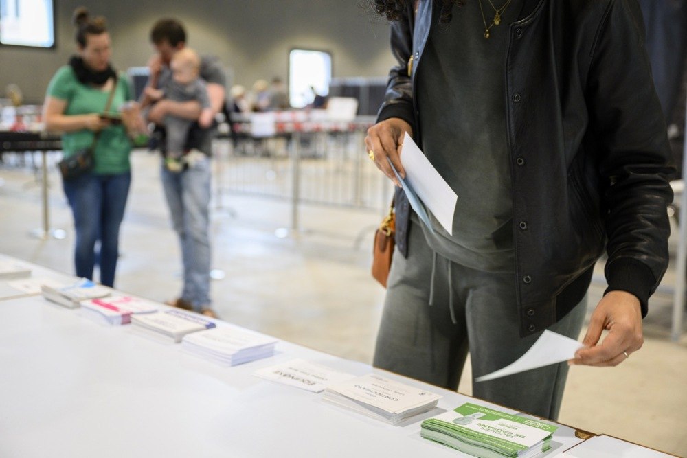 Franța se pregătește pentru un potențial cutremur politic. Ce trebuie să știți despre turul doi al alegerilor legislative din Hexagon