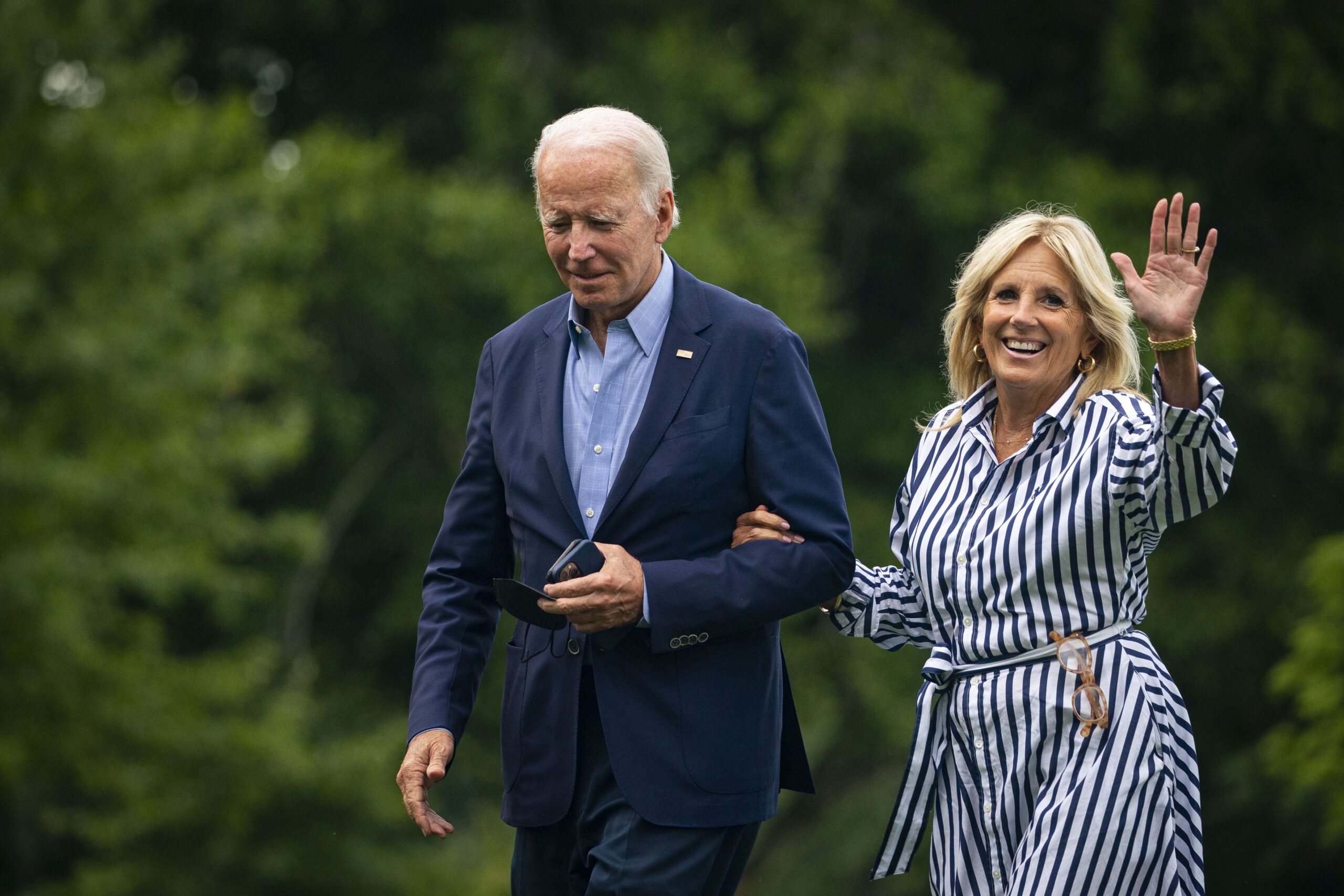 Reacția primei doamne, Jill Biden, după anunțul soțului ei că se retrage din cursa pentru Casa Albă