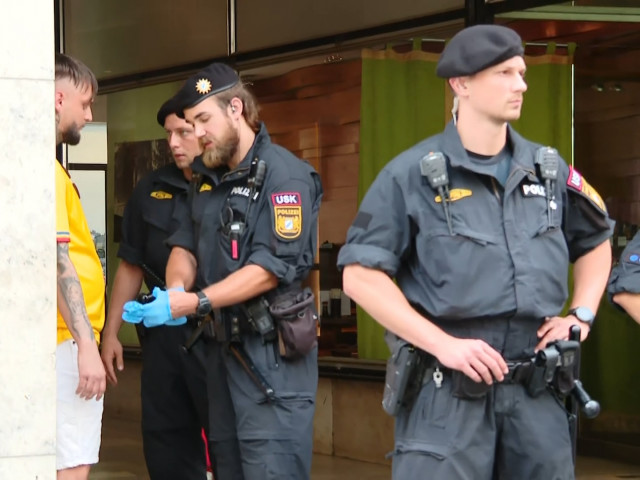 Suporter român, reținut de polițiști la Munchen, în ziua meciului cu Olanda