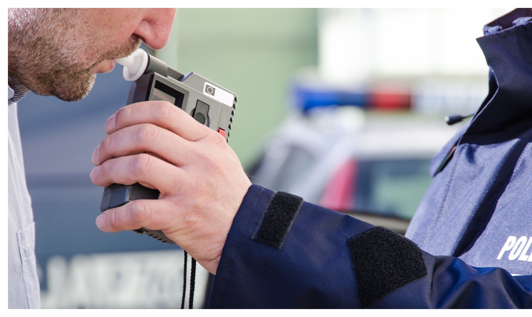 Medicii legiști critică OUG prin care șoferii care refuză DrugTestul rămân fără permis până când sunt gata analizele de sânge. Ei spun că unele prevederi sunt abuzive : Europa FM