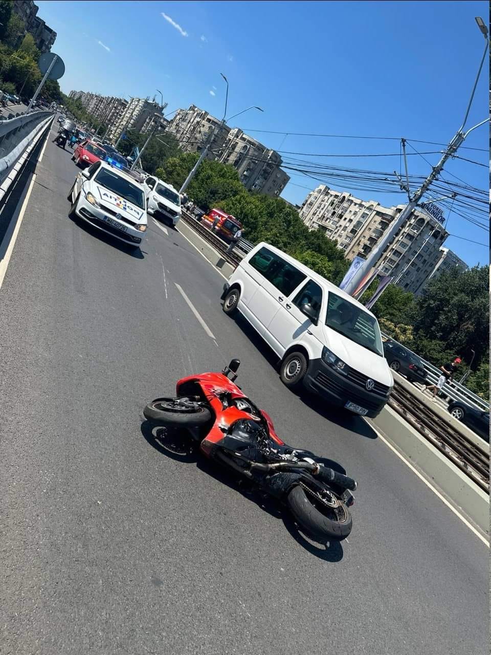 Un motociclist cu permisul suspendat a murit în urma unui accident pe Podul Grant : Europa FM
