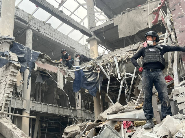 Hotelul în care stătea Șahtior, bombardat de ruși. Două persoane au murit, alte două sunt dispărute