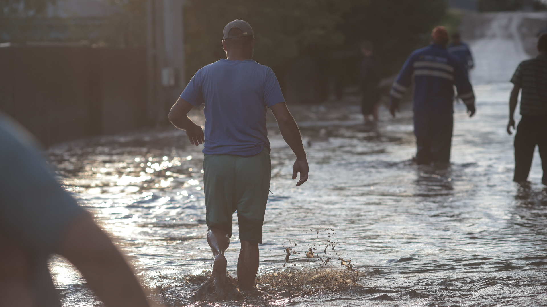 Autorităţile din Galaţi dispun evacuarea tuturor persoanelor care locuiesc în zonele expuse la inundaţii : Europa FM