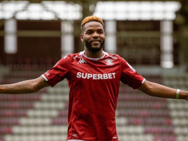 Rapid, victorie la FIFA în cazul lui Aaron Boupendza