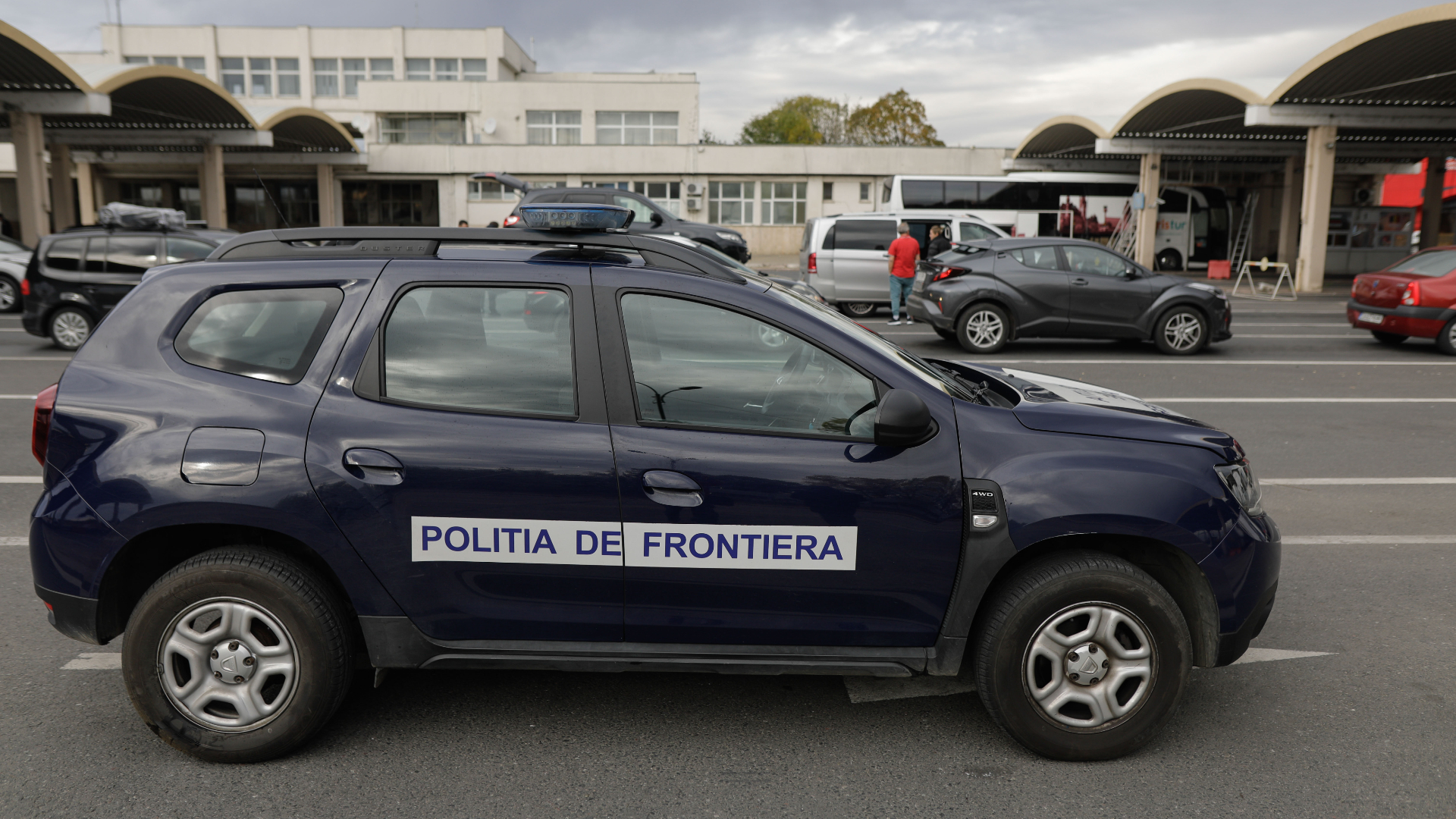 Verificări la Poliția de Frontieră: Cum au ajuns în Serbia copiii omului de afaceri Adrian Merțian? : Europa FM