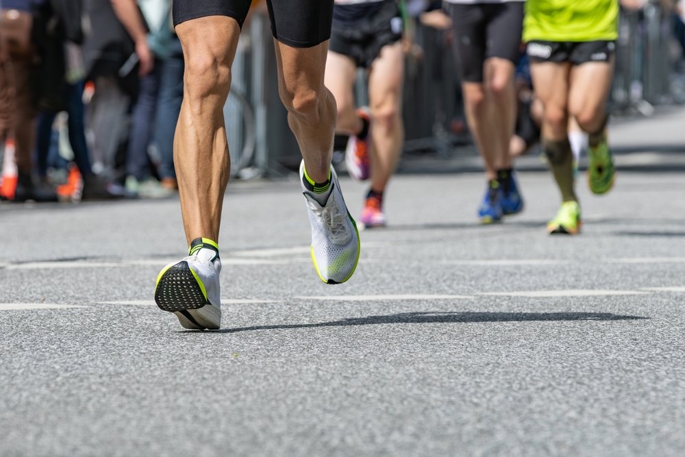 Un finlandez în vârstă de 76 de ani a murit după ce a alergat la Maratonul București. A intrat în stop cardio respirator aproape de linia de sosire