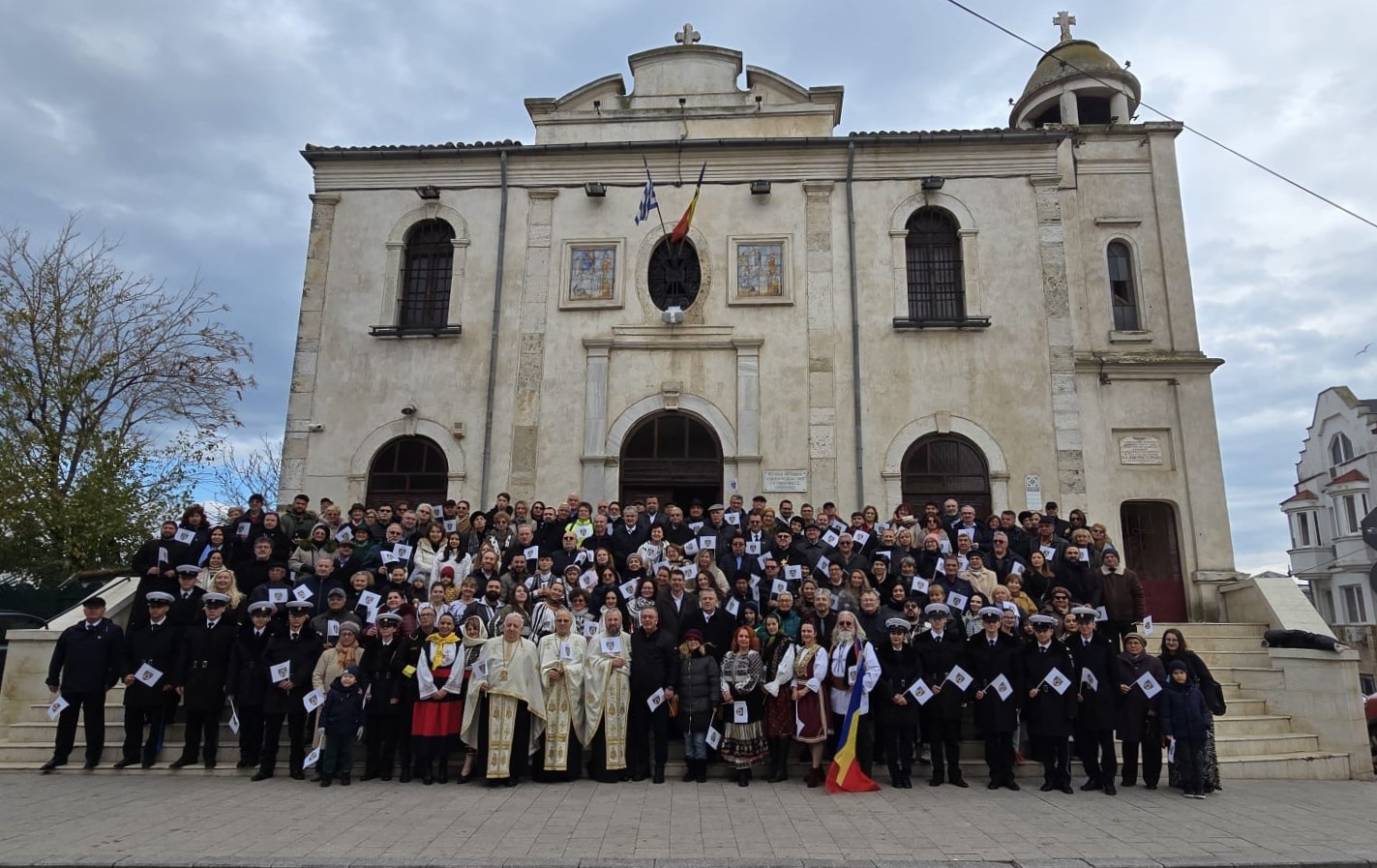 23 noiembrie – Ziua Comunităților etnice, la Constanța. Reprezentanți ai tuturor etniilor au recreat, în centrul istoric al orașului, festivitățile din 1878