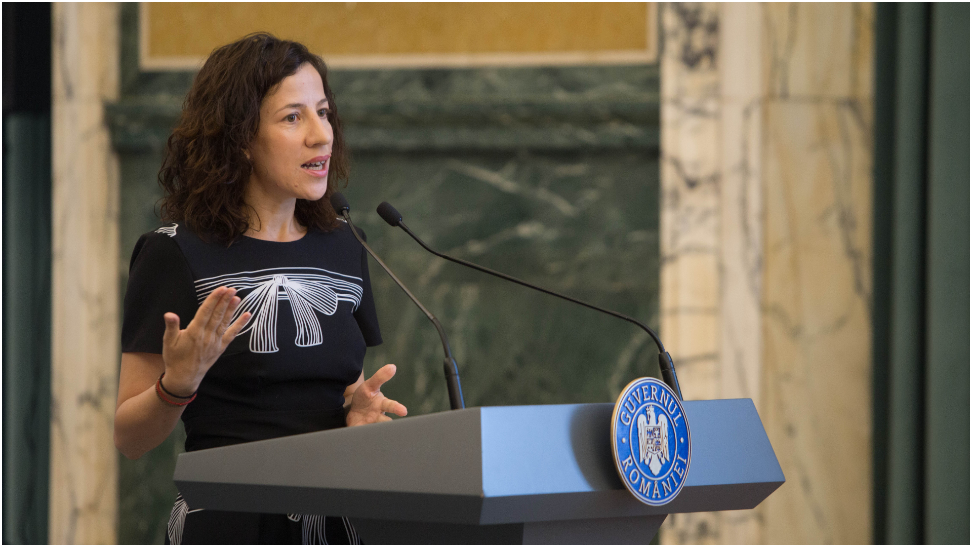 Roxana Mînzatu și alți 5 comisari europeni, audiați marți în Parlamentul European