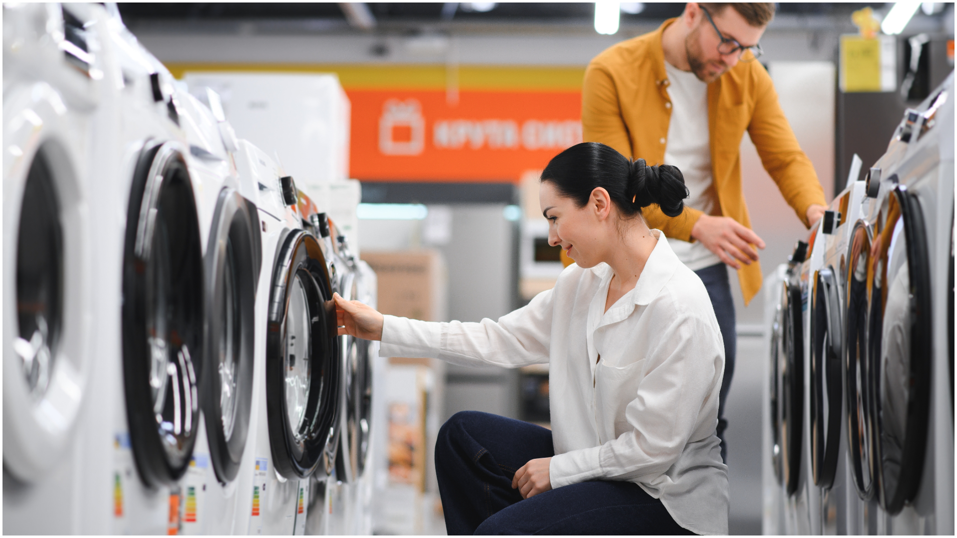 Coșul de cumpărături cu electronice și electrocasnice a crescut cu 15% în 2024. Românii aleg produse mai scumpe și mai bune