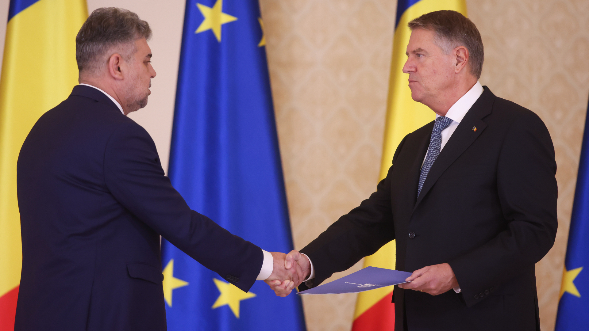 Mesajul lui Klaus Iohannis pentru noul Guvern Ciolacu la finalul depunerii jurământului: „Vă doresc multă energie”