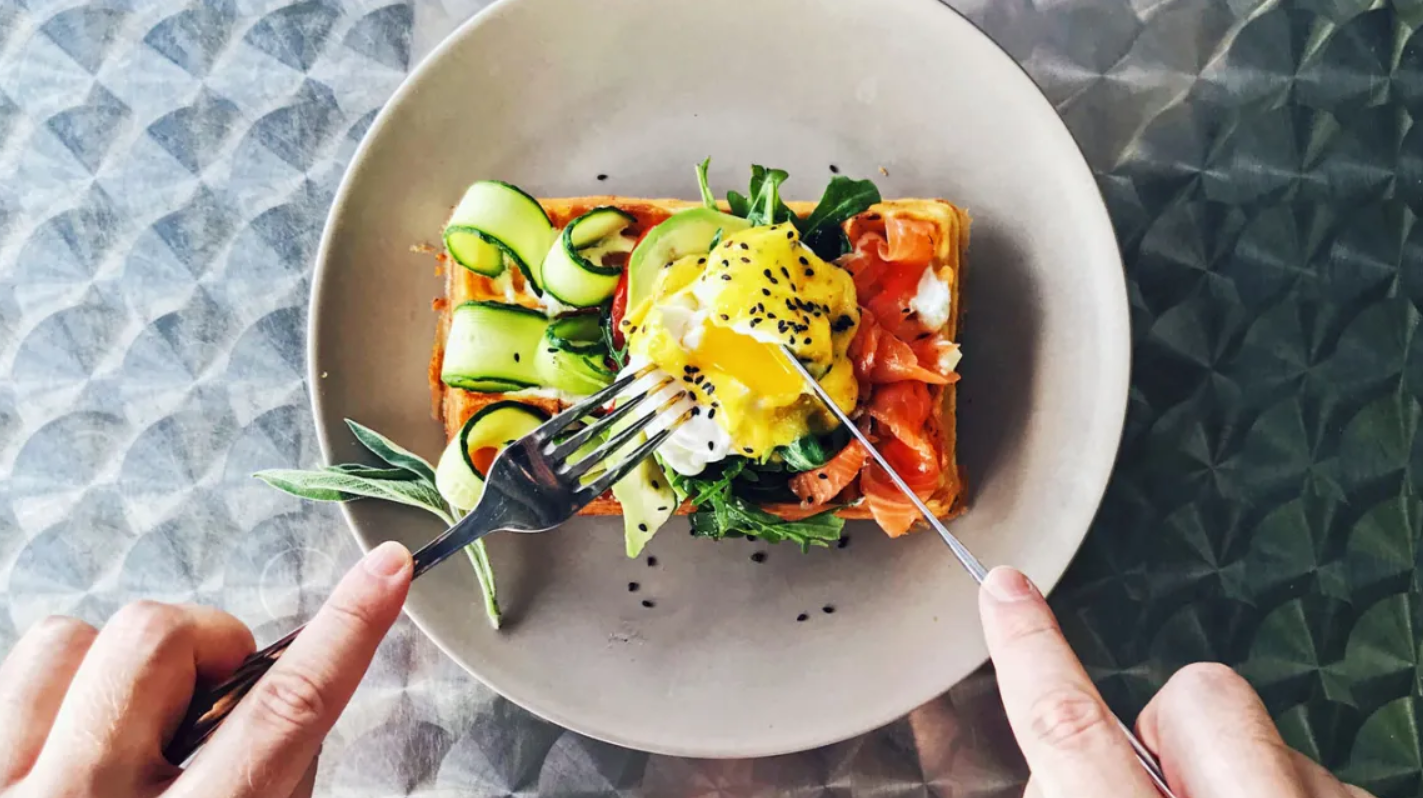 STUDIU. Afișarea caloriilor ne face să mâncăm mai puțin