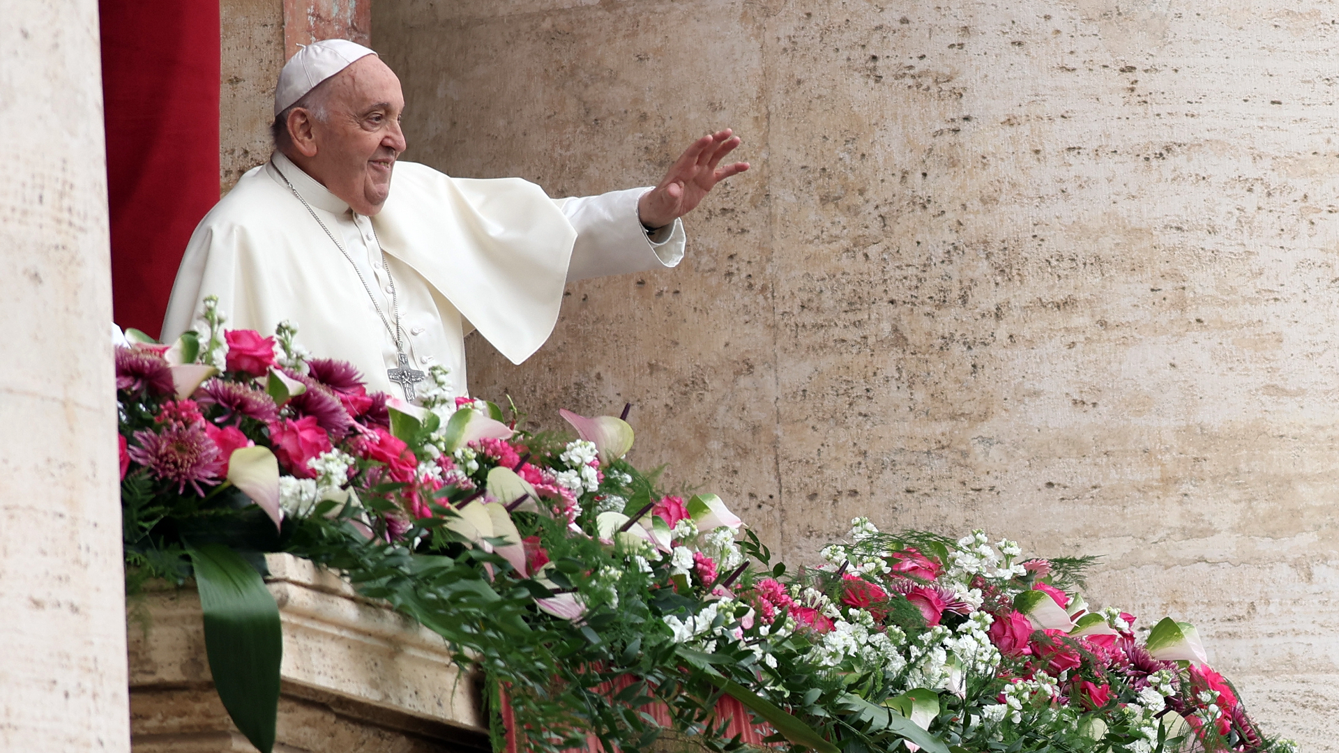 Sfântul Scaun: Papa Francisc suferă de pneumonie bilaterală și va continua tratamentul medicamentos. Suveranul Pontif a primit Euharistia marți dimineață și este bine dispus : Europa FM