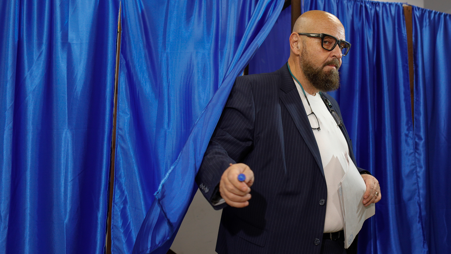  Curtea de Apel București: Cristian Popescu Piedone se află în conflict de interese și riscă să nu mai ocupe funcții publice timp de trei ani : Europa FM