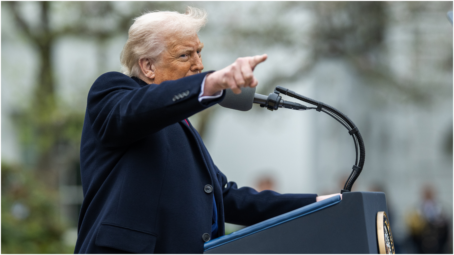 România în Direct. Trump dă Crimeea rușilor. Ce să facă România? : Europa FM