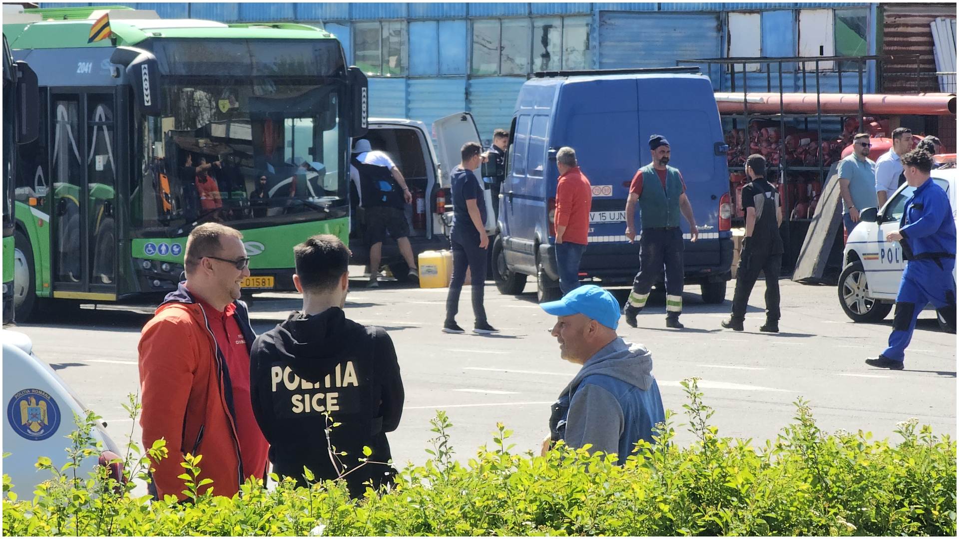 Zeci de percheziții la operatorul de transport în comun din Brașov și la domiciliile unor angajați, într-un dosar de furt de combustibil. 46 de suspecți urmează să fie duși la audieri