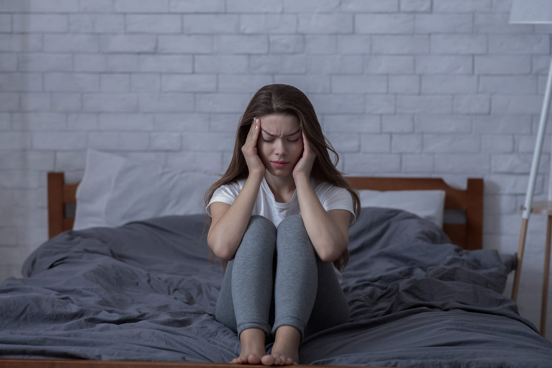 Guvernul din Marea Britanie dă bani persoanelor cu acnee și ADHD