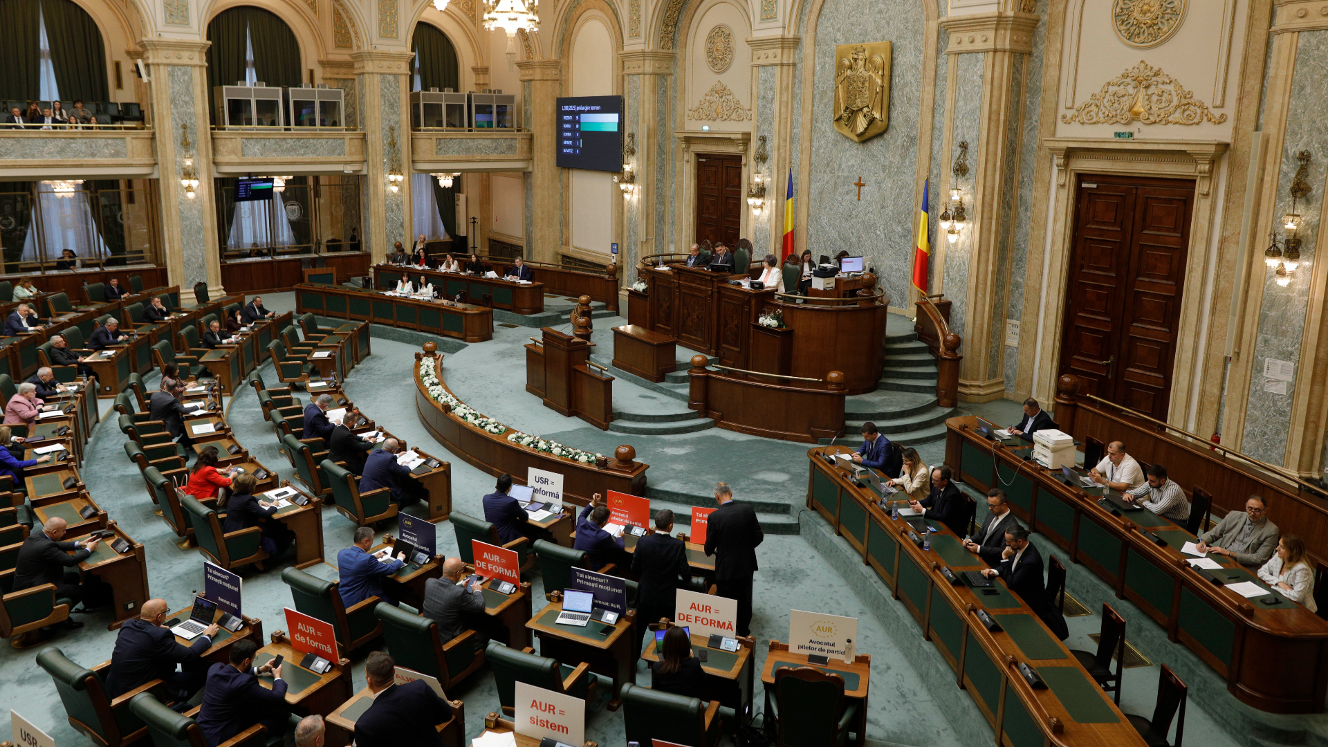 Scandal în Parlament, la Ora Guvernului, unde ministra Mediului a fost chemată să dea explicații după criza apei de la barajul Paltinu. Diana Buzoianu: „A fost creată și o panică națională prin propagarea unor fake news-uri” : Europa FM