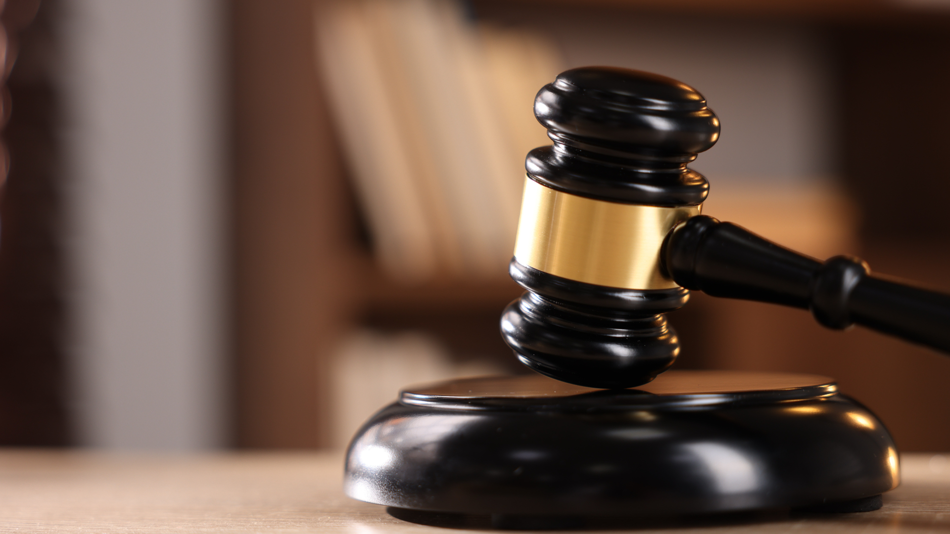 Curtea de Apel București a respins cererea de suspendare a înființării Comitetului pentru analiza legilor justiției : Europa FM