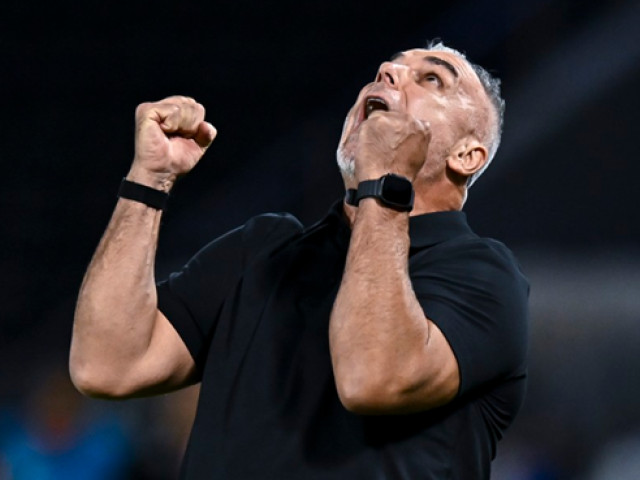 ”Omul e total diferit!”. E antrenat de Cosmin Olăroiu și a spus ce se întâmplă în vestiar