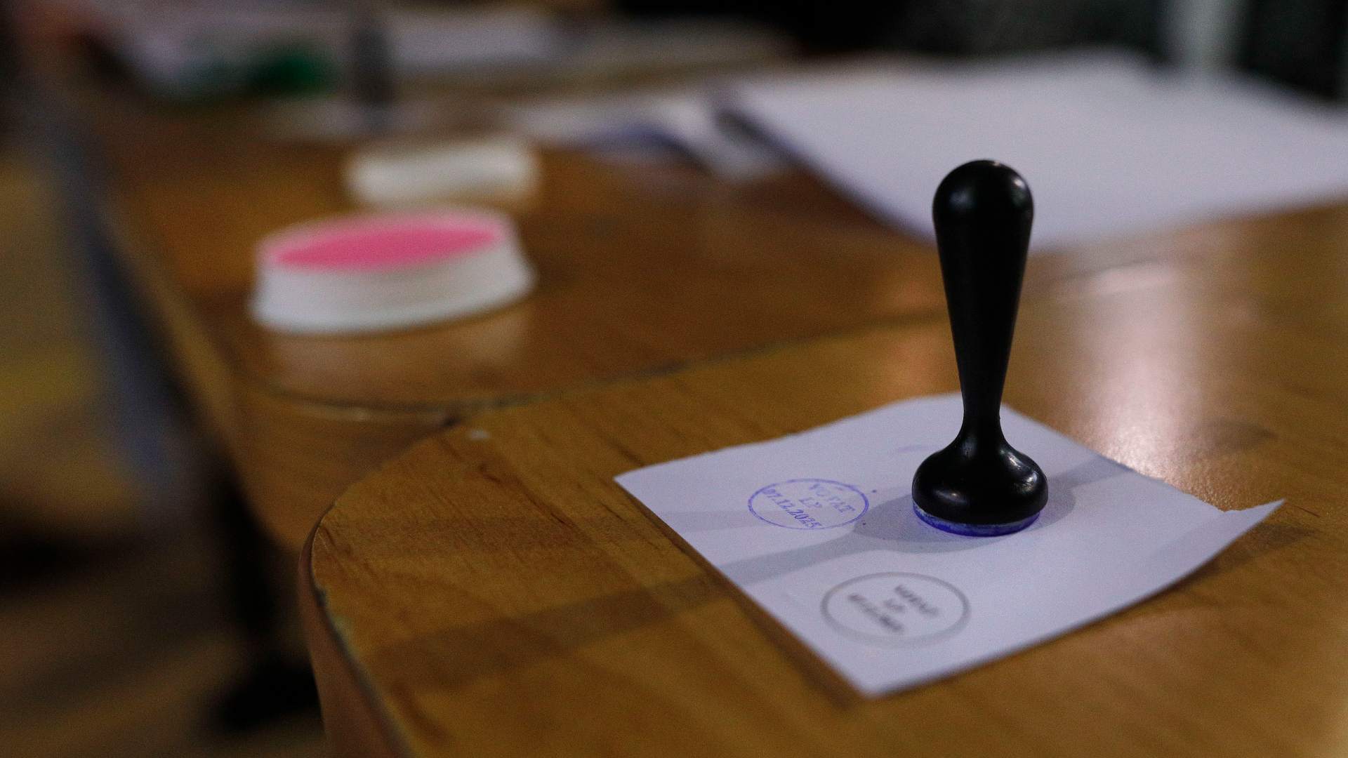 Incidente la secțiile de vot din țară: Aproape 50 de dosare penale și amenzi pentru tentative de fraudă și corupere a alegătorilor. Cele mai multe au avut loc în București : Europa FM