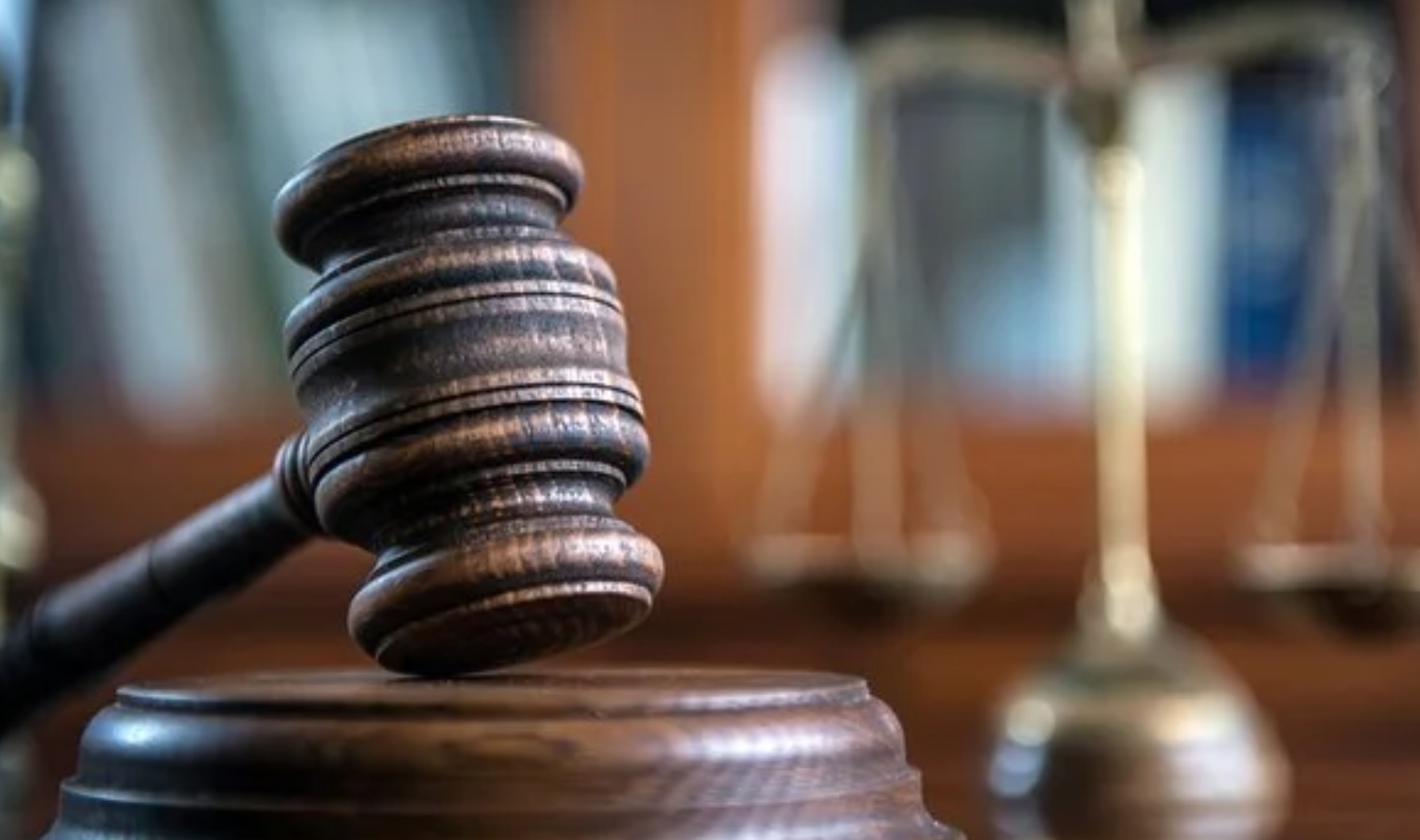 CCR dezbate duminică sesizarea ICCJ privind noul proiect referitor la pensiile magistraţilor : Europa FM