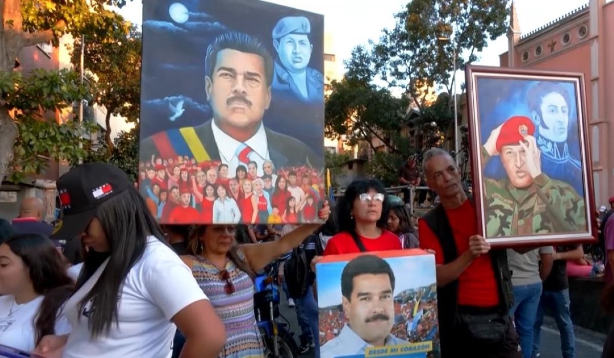 Mii de venezueleni au ieșit în stradă, la Caracas, cerând eliberarea lui Nicolas Maduro. „Trump-Marco Rubio, asasini și răpitori blestemați”