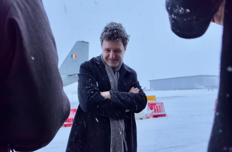 Lider PSD, despre blocajul președintelui la Paris: „Ne facem de râs. Putea fi adus acasă cu un zbor de linie. Nu îl «fura» nimeni”