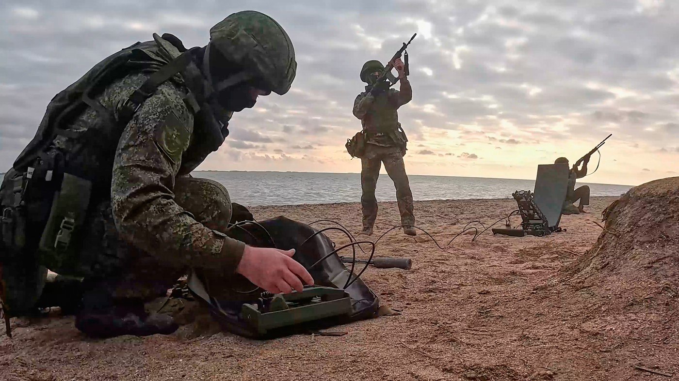 Universitățile de top din Moscova oferă bonusuri generoase studenților pentru a se înrola în armată