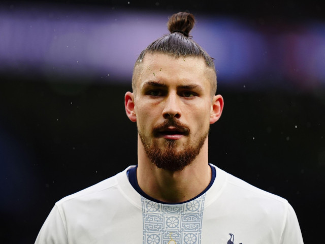 Tottenham a luat decizia finală în cazul lui Radu Drăgușin!