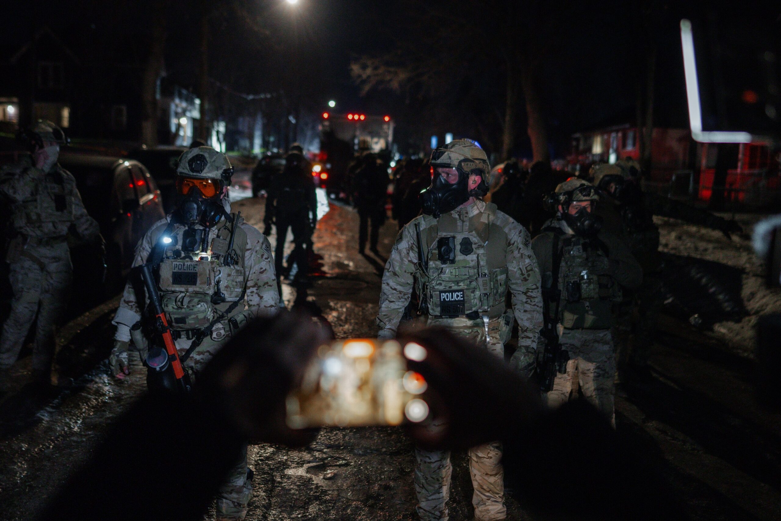 Primele măsuri după incidentele din Minneapolis. Agenții ICE vor fi echipați cu camere video corporale