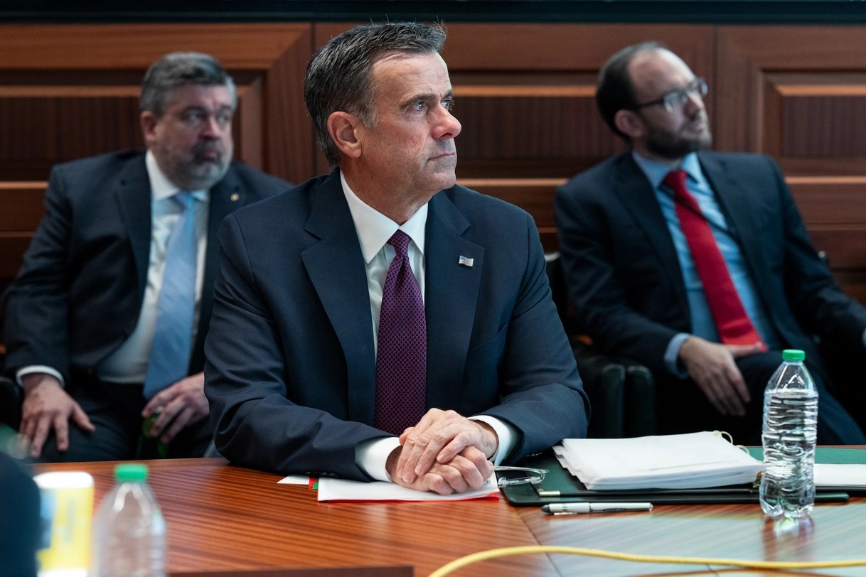 Un intelectual necunoscut din California dictează viitorul politicii externe a lui Trump și Vance