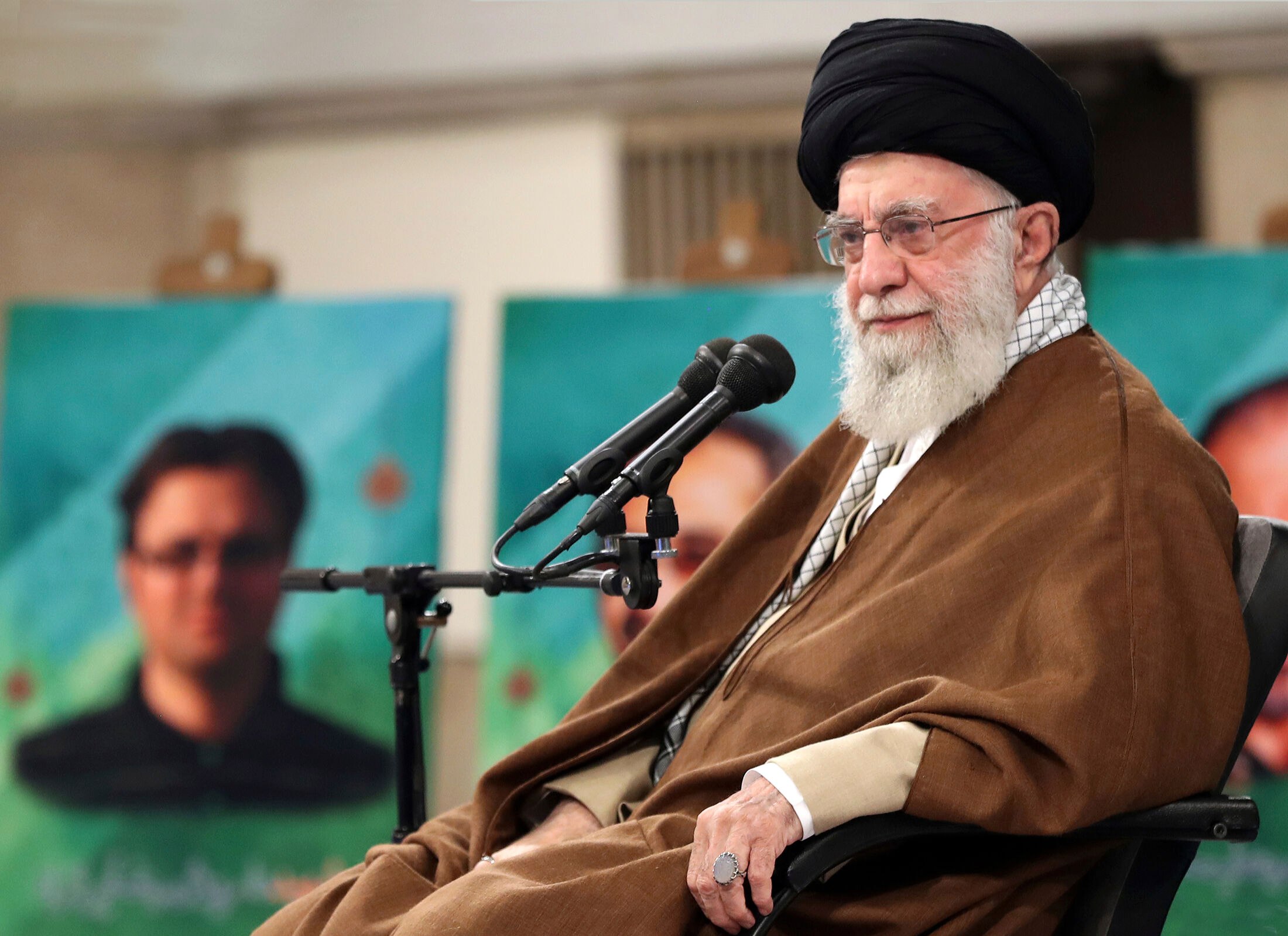 Trupul lui Ali Khamenei ar fi fost găsit, după bombardamentele israeliano-americane. Anunțul unui oficial israelian de rang înalt