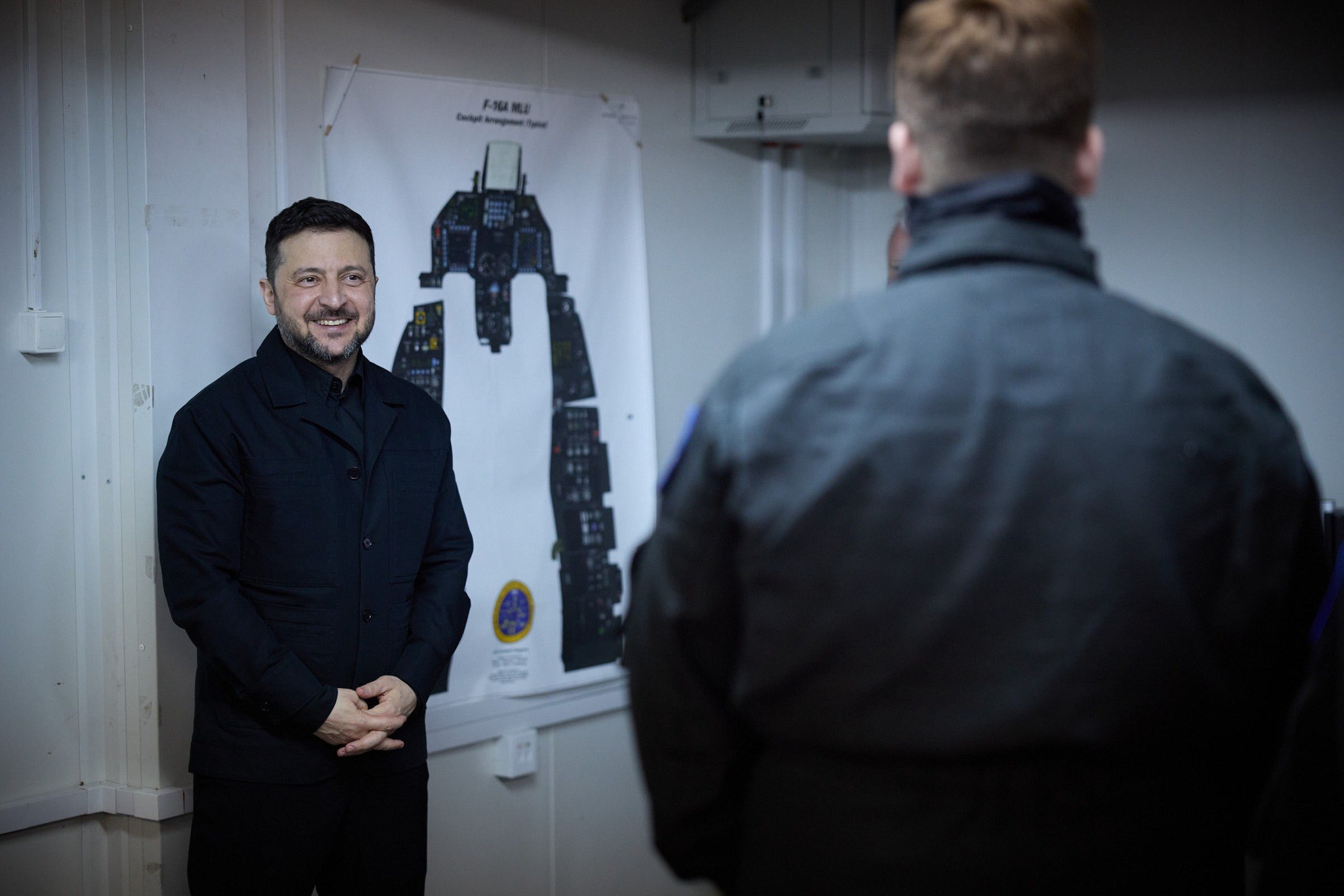 Zelenski, la Baza 86 Aeriană de la Borcea: „Întărirea Forțelor Aeriene ale Ucrainei oferă mai multă securitate Europei”