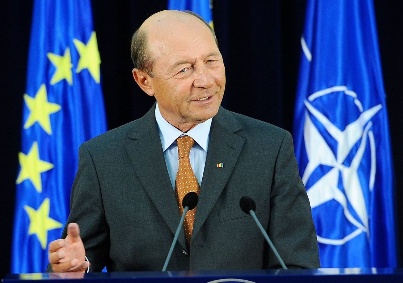 Băsescu lansează un nou avertisment în legătură cu securitatea României și îl atacă pe șeful NATO: „Nu dă doi bani pe securitatea României”