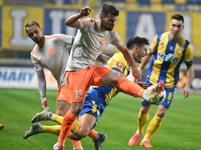 Metaloglobus – Petrolul 15:00 Live Video