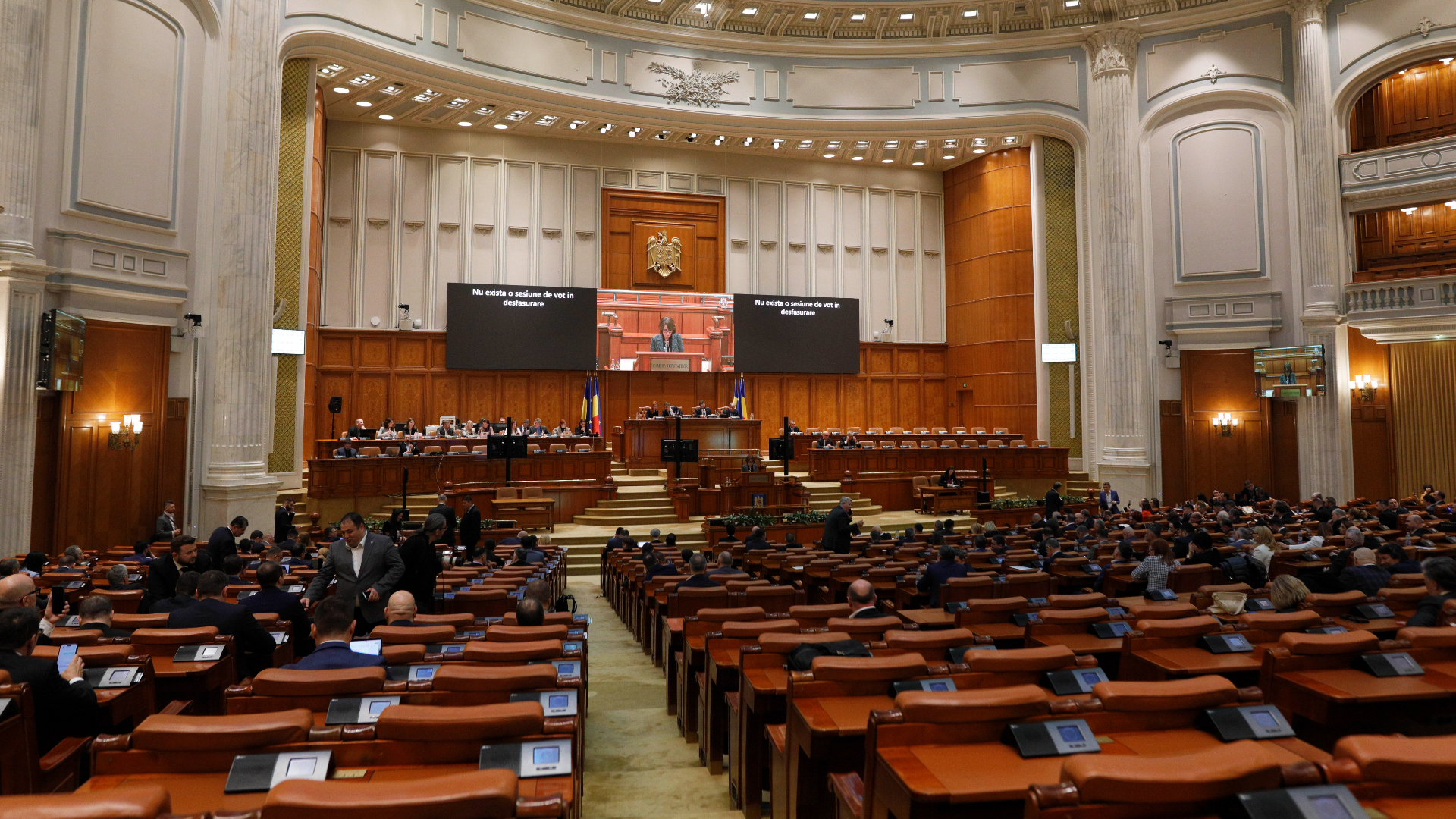 Începe maratonul dedicat bugetului de stat la Parlament. Când va avea loc votul final : Europa FM