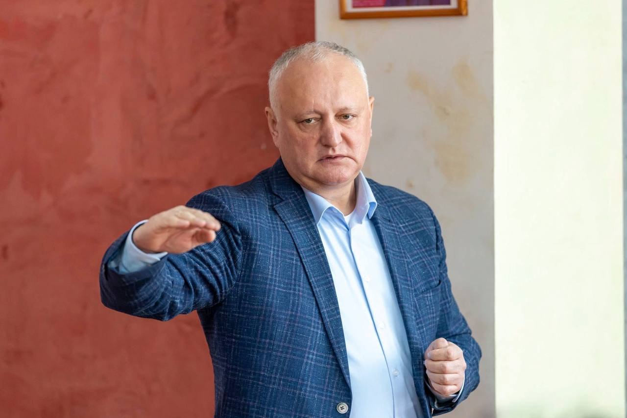 Pro-rusul Igor Dodon, elogii pentru Viktor Orbán după înfrângerea în alegeri: ,,Nu s-a ținut disperat de putere”