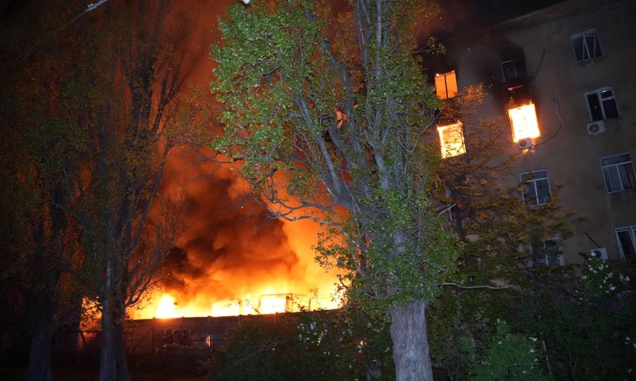 Atac masiv cu drone asupra Odesei: mai mulți răniți și distrugeri extinse în mai multe cartiere