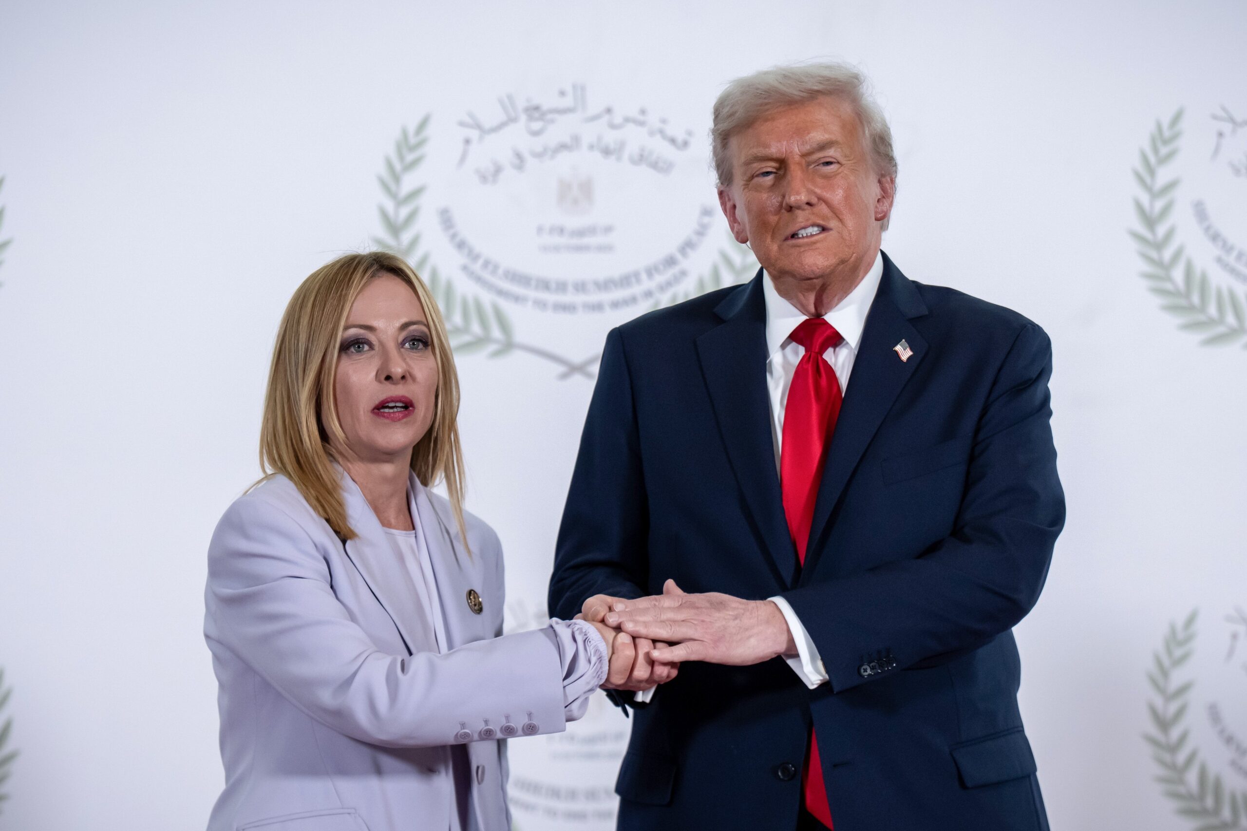 Criză diplomatică la Roma. Meloni, în conflict simultan cu Trump și Netanyahu: „Când te comporți ca un chelner, șeful te tratează ca atare”